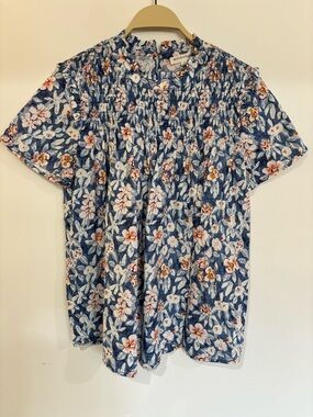 MOD Boutique Smocked Floral Top Women's Small 100% Cotton Blue Pink Short Sleeve